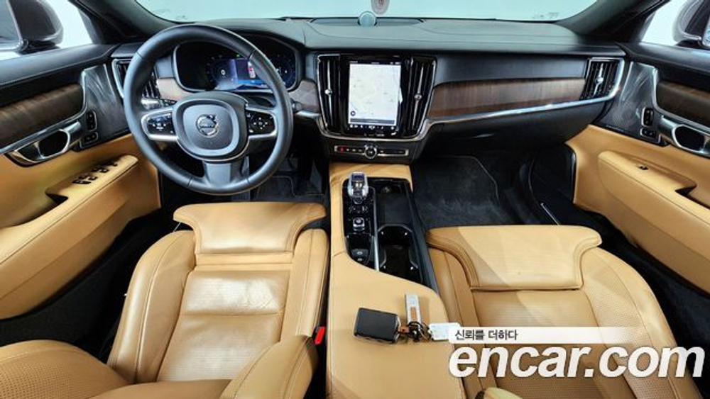 Volvo S90 B5 — 2023