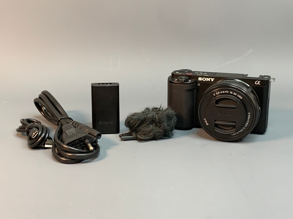 Sony ZV-E10 Kit 16-50mm 2.100 кадров