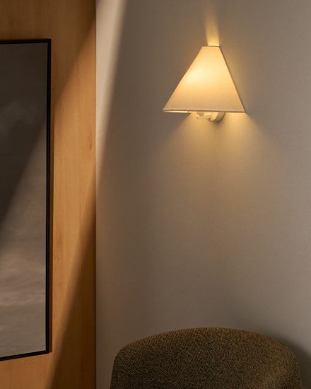 Настенный светильник Lumeni из бежевого каучукового дерева и льна, 30 см