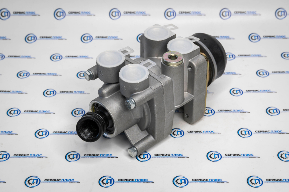 Кран главный тормозной F2000/3000 DZ9100360080
