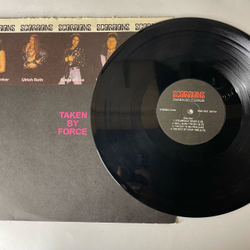 Винтажная виниловая пластинка LP Scorpions Taken By Force (Россия 1994)