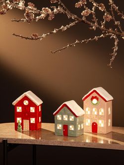 Домик с подсветкой Arslev из коллекции New Year Essential, 11 см