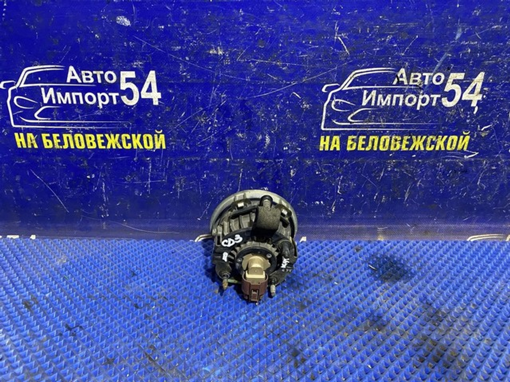Туманка правая SUBARU IMPREZA 2002-2005