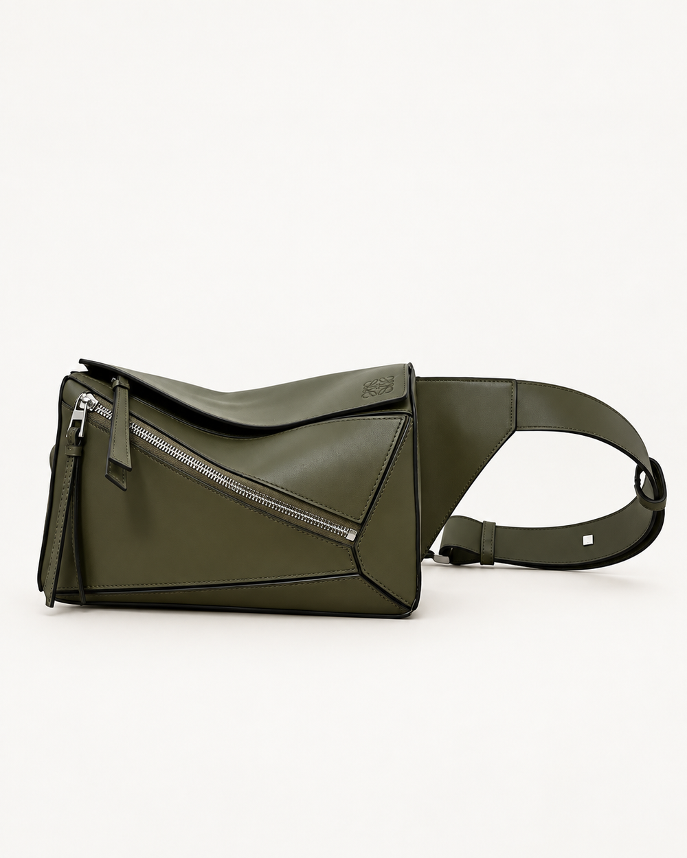 Поясная сумка LOEWE Puzzle Small, оливковый оттенок, вид спереди
