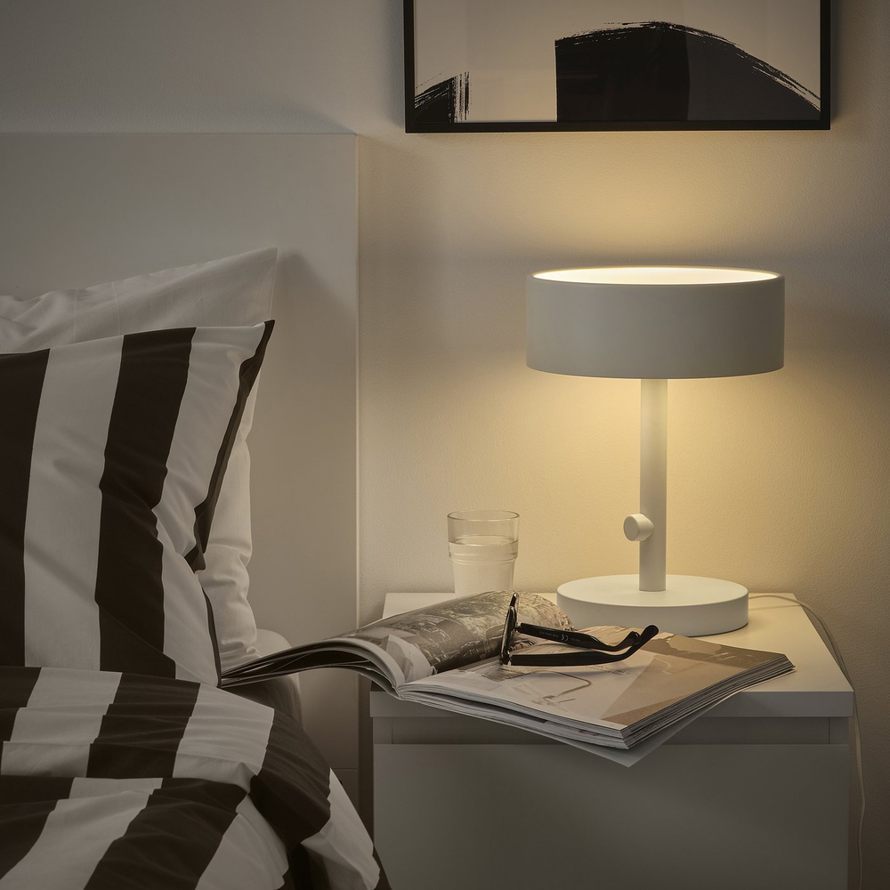 IKEA NYMÅNE  (ИКЕА НИМОНЕ)  -  Лампа настольная - белая 33 см