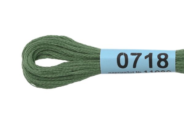 Мулине Gamma 100% хлопок, цв.0718 зеленый, 24 мотка по 8 метров
