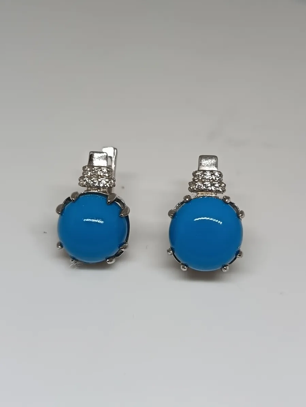 Серьги серебряные с бирюзой прессованной