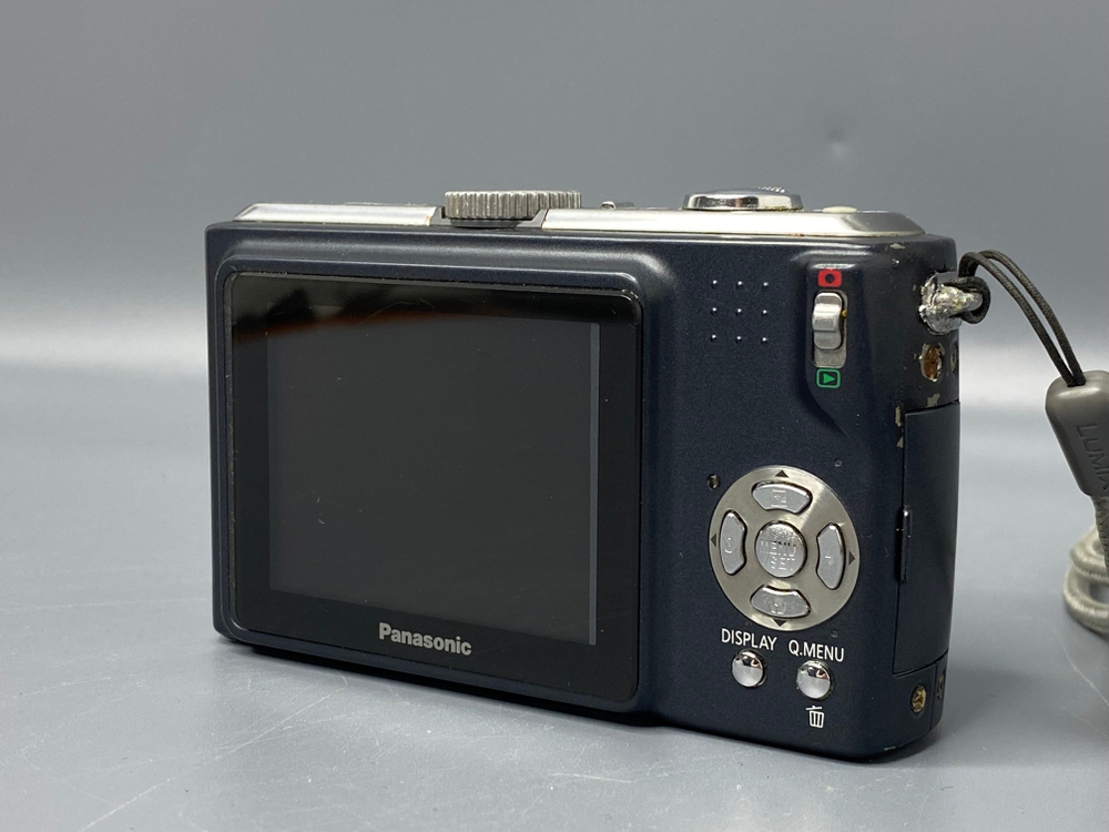 Panasonic Lumix DMC-TZ4