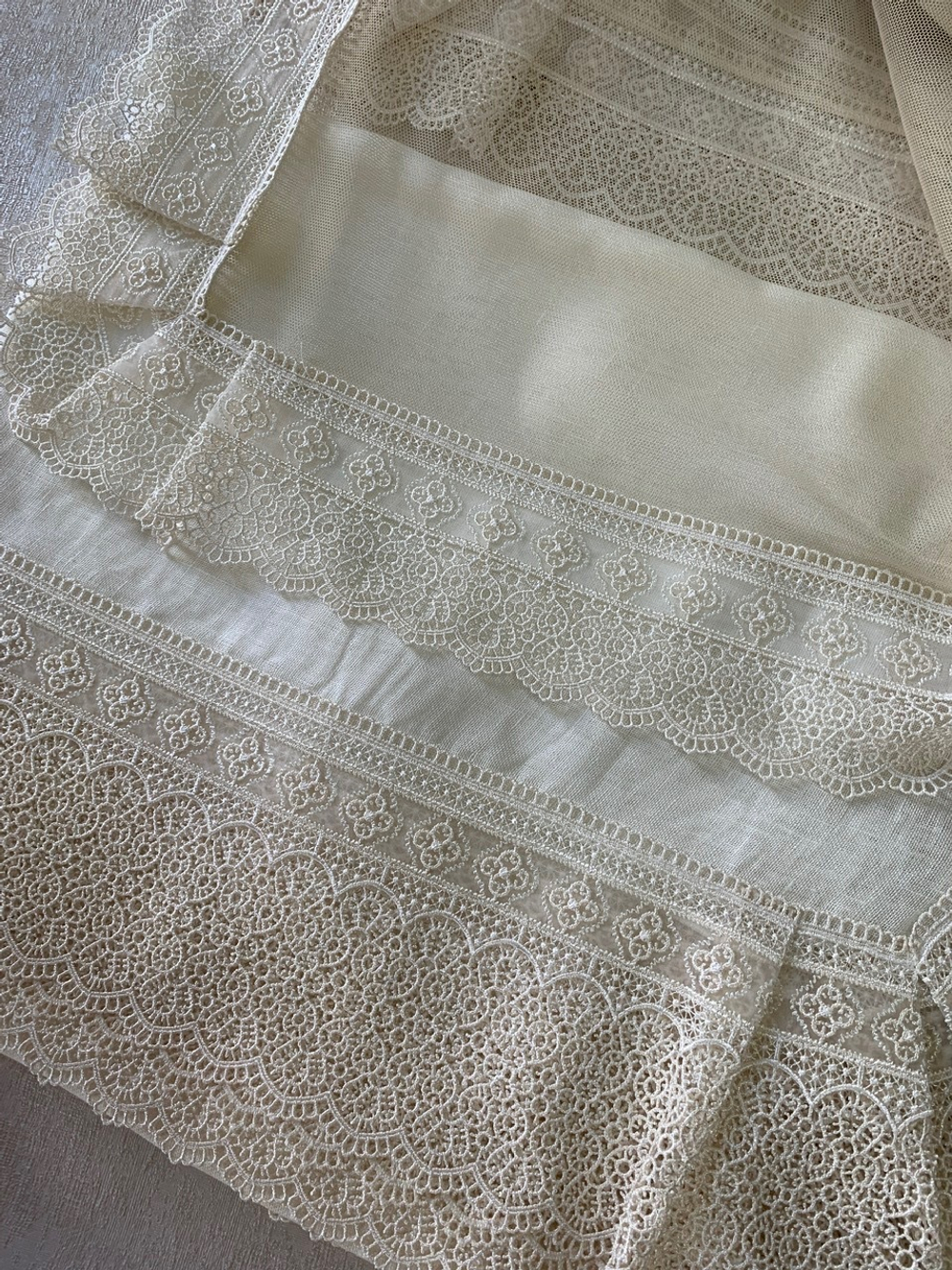 Набор скатертей 2шт 170х280 и 120х220 и 12 салфеток Gamba 1022 Macrame Panna шампань