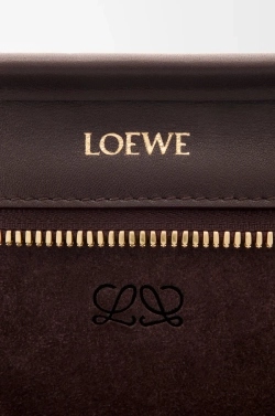 Loewe Маленькая сумка Amazona 180 из мягкой телячьей кожи, темно-каштановый
