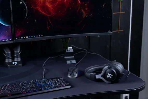 Arozzi Arena Gaming Desk White