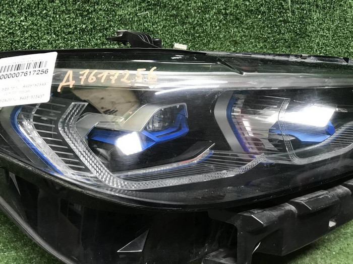 Фара правая BMW X7 G07 (19-22) Laser Light