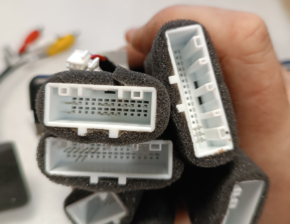 Установочный комплект для INFINITY QX56 / QX80  KUBERG KP-N1211FW