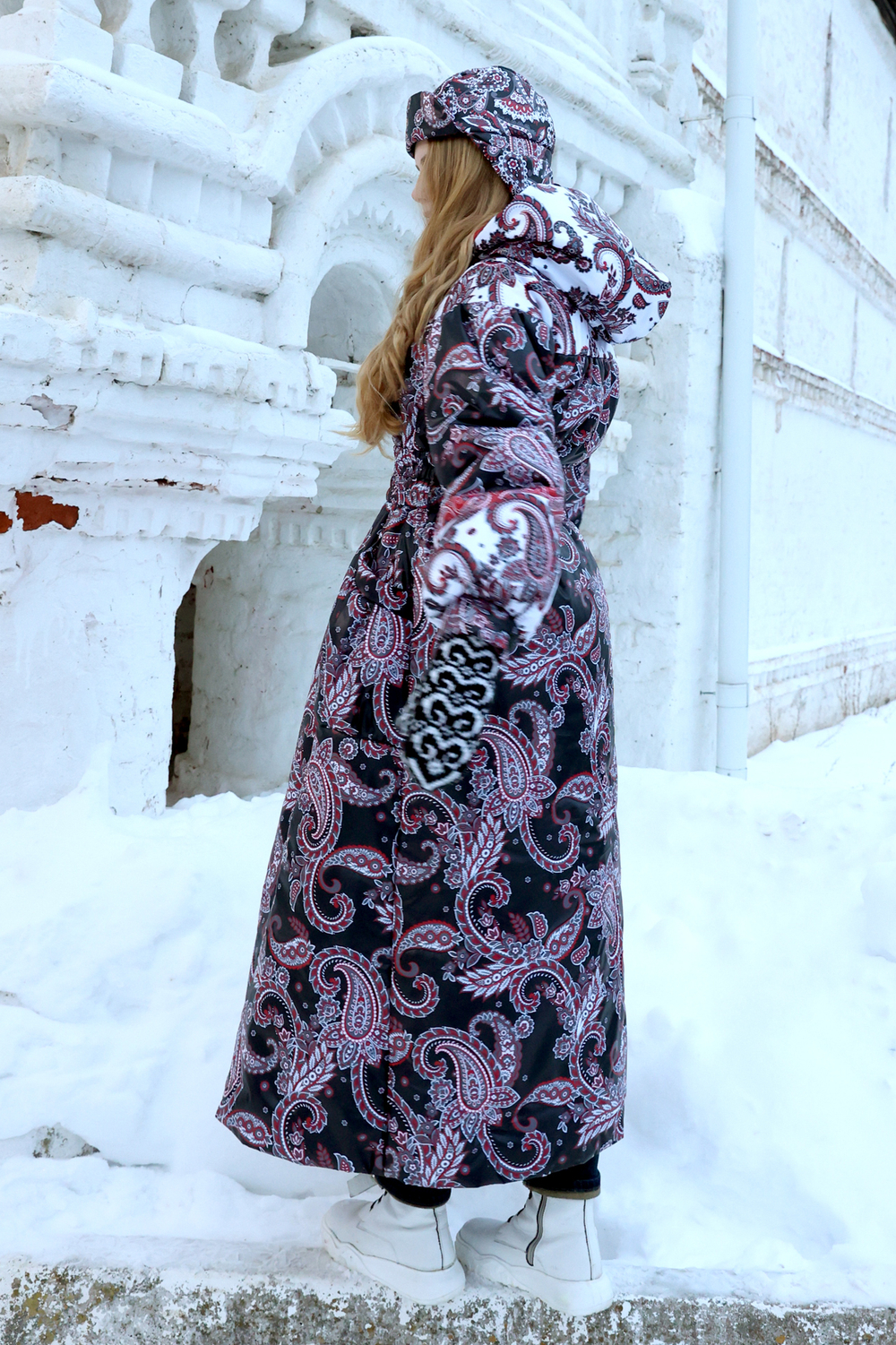 Coat "Honey raf. Foxes in snowdrops"