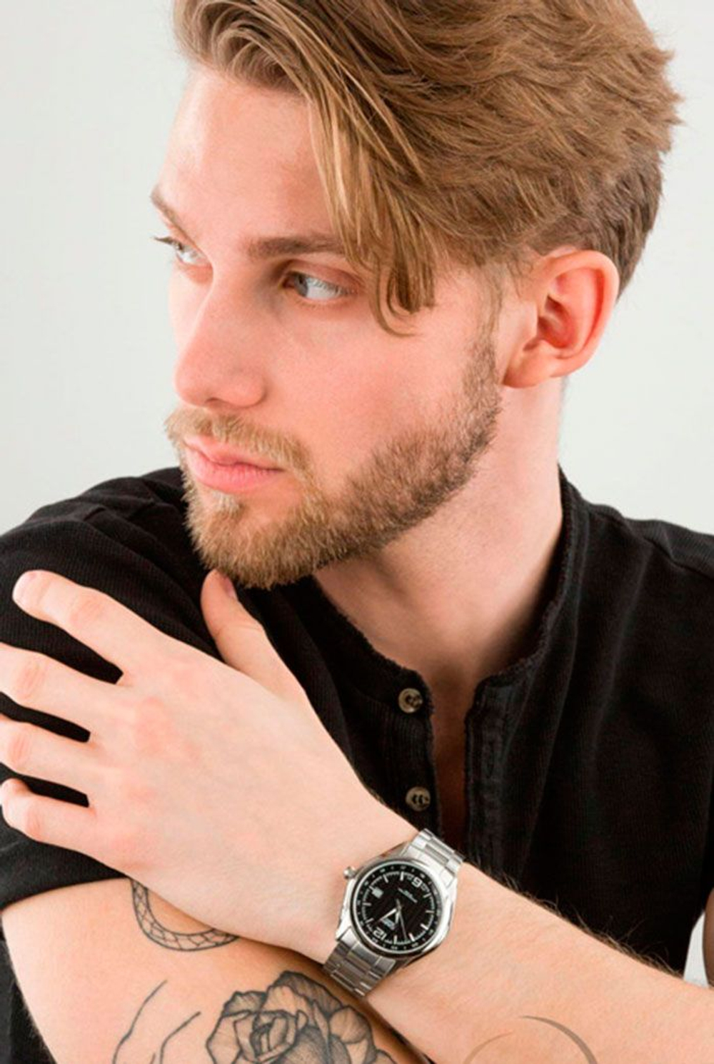 Японские наручные часы Casio Edifice EF-121D-1A