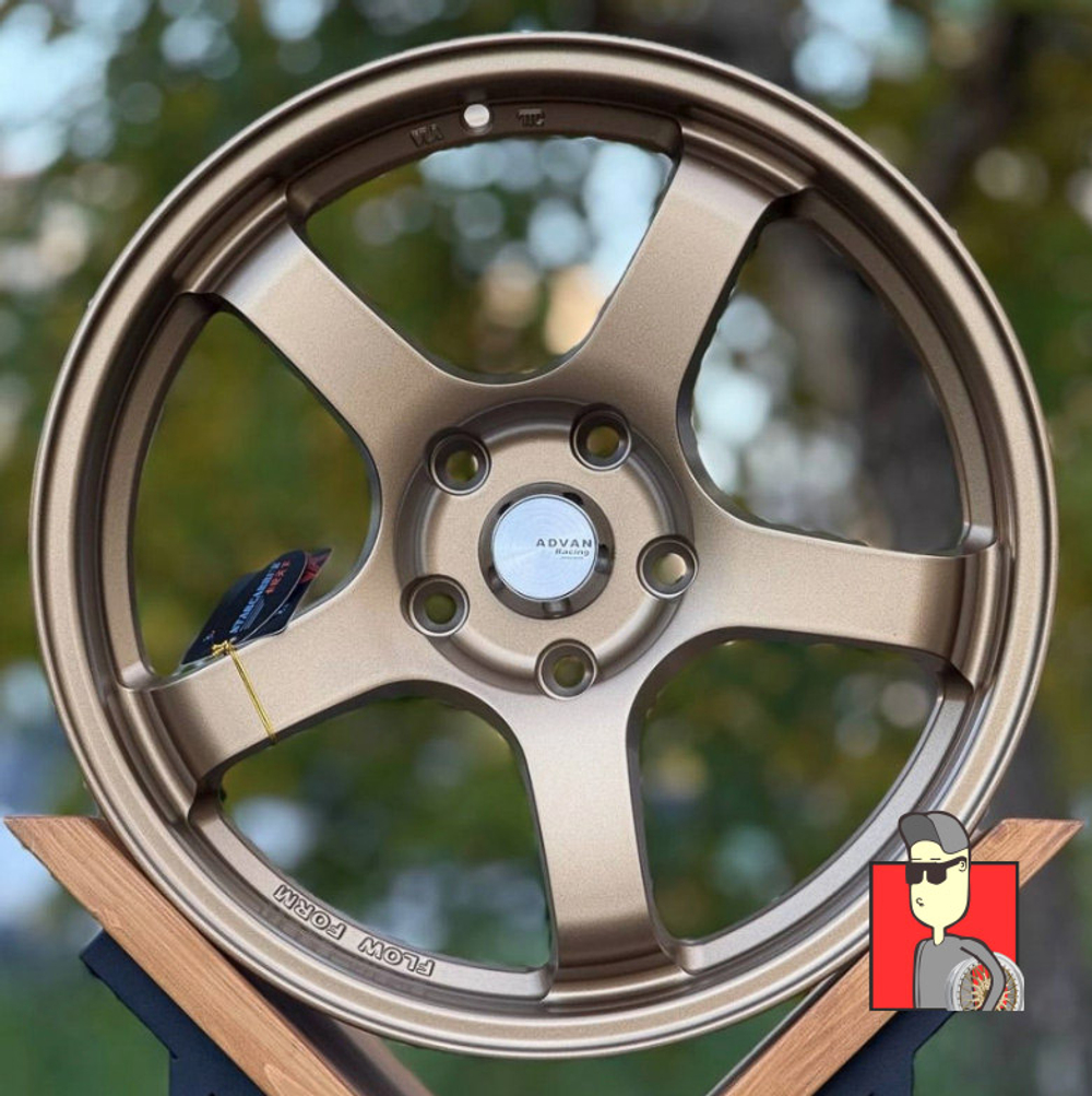 Комплект дисков Advan GT 16x7 et38 5x114.3