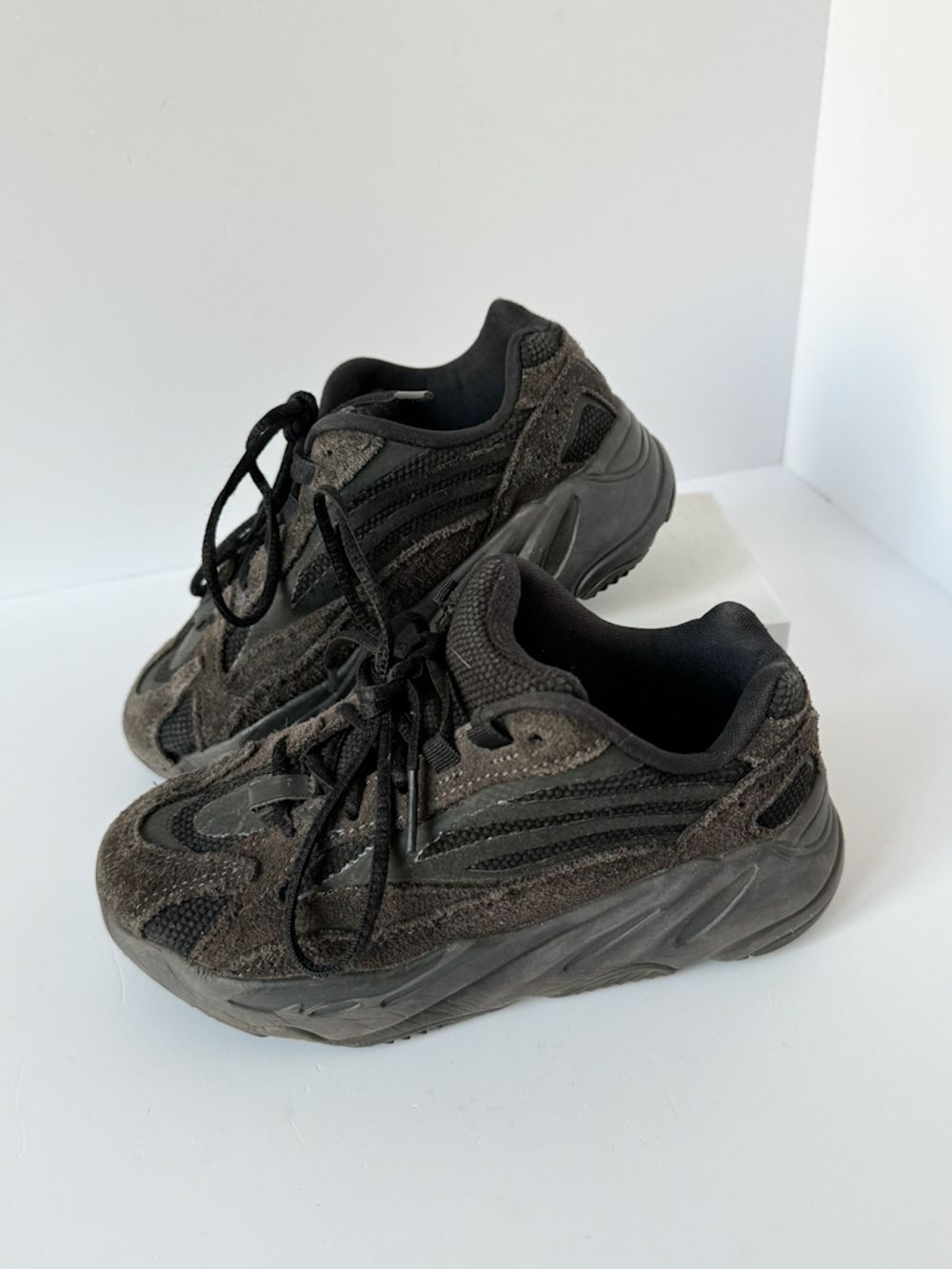 Кроссовки Adidas YeeZy, 28,5