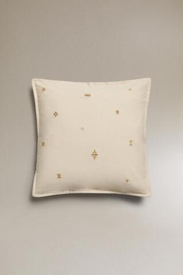 ZARA HOME ЧЕХОЛ ДЛЯ ДЕКОРАТИВНОЙ ПОДУШКИ С ВЫШИВКОЙ, СВЕТЛО-БЕЖЕВЫЙ