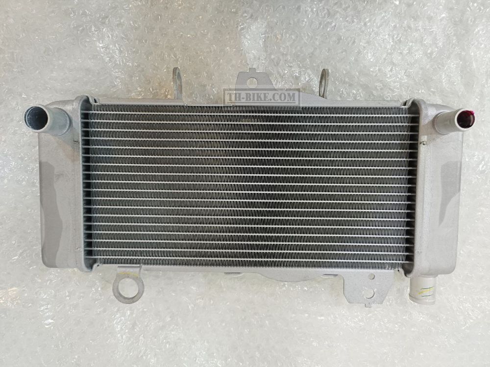 19010-K0A-E11. RADIATOR COMP. HONDA