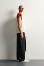 БРЮКИ BALLOON FIT С БОКОВЫМИ ЗАЩИПАМИ — ZARA