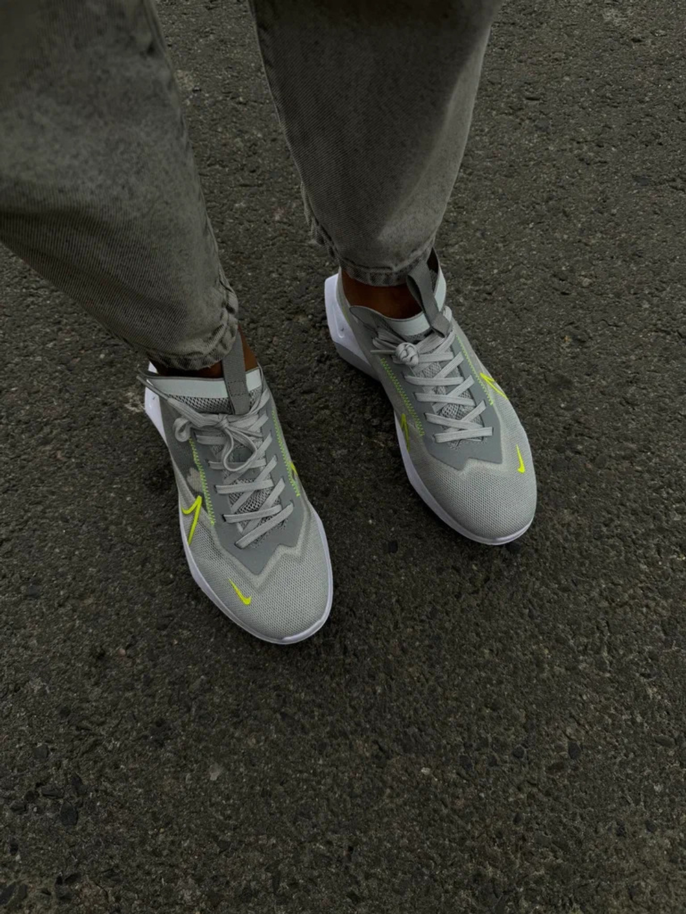 Nike Vista LITE Grey