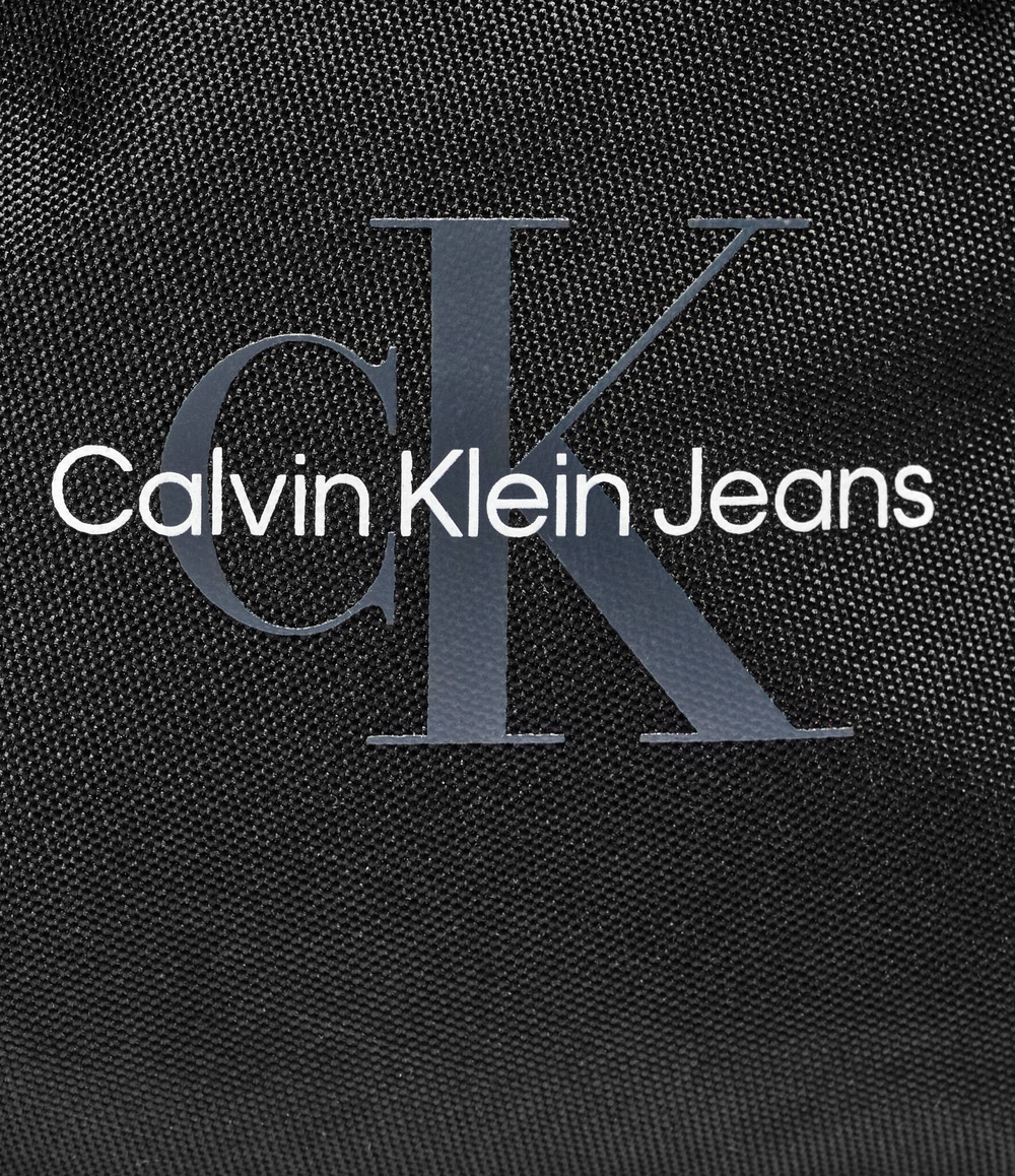 Сумка кросс-боди CALVIN KLEIN JEANS - черный(K50K512011)
