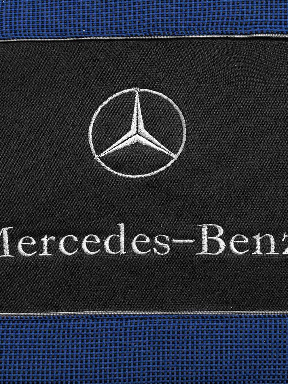 Чехлы Mercedes Actros с 2023 года (Китаец) (полиэфир, черный, синяя вставка)
