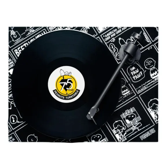 Pro-Ject Peanuts Turntable