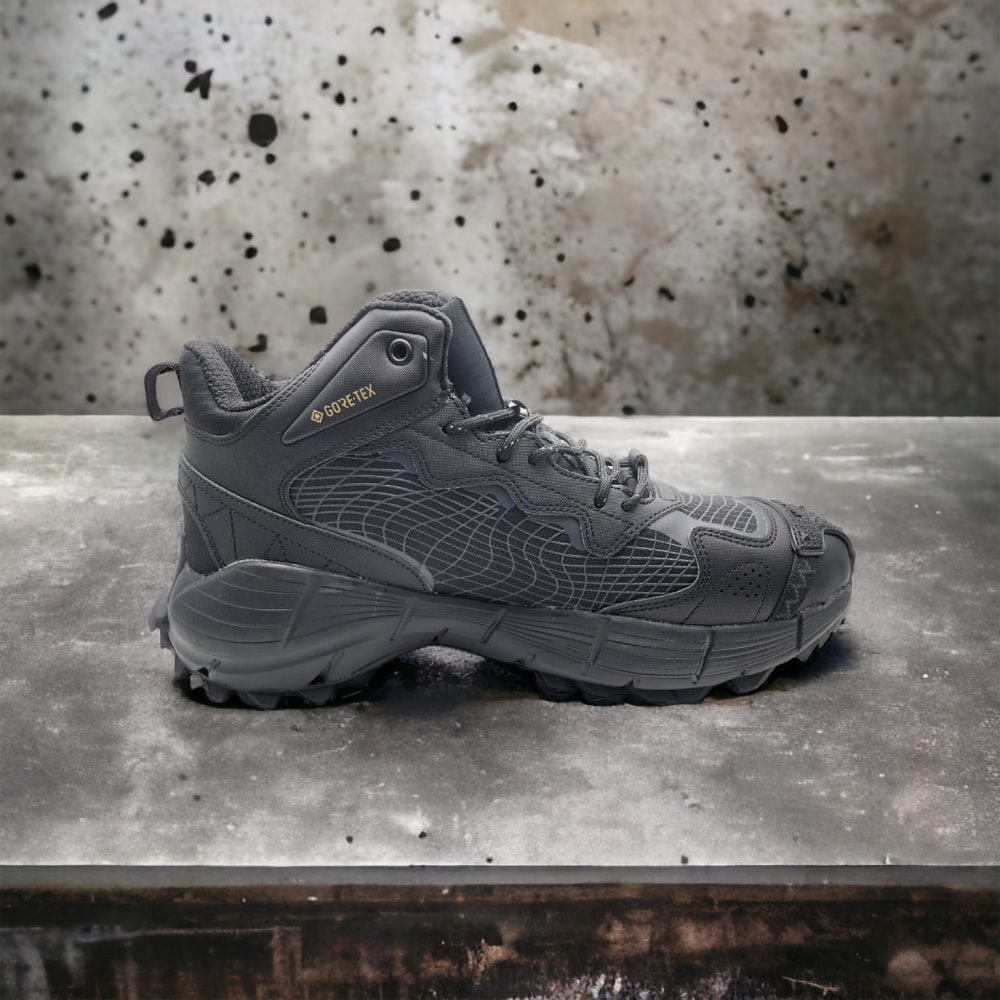 Reebok Zig Kinetica Winter • Black