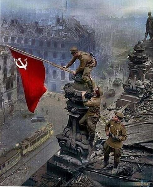 С Днём Победы! С Днём Победы!