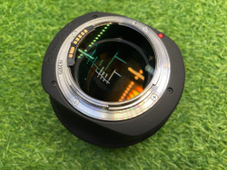 Canon EF 85mm 1.2L II USM
