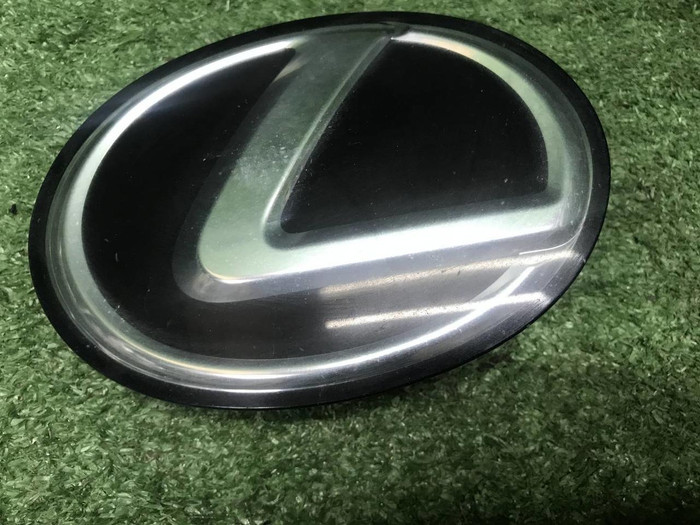 Эмблема решетки радиатора Lexus RX 3 AL10 (08-12)
