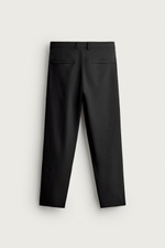 КОМФОРТНЫЕ БРЮКИ ИЗ ВЫСОКОТЕХНОЛОГИЧНОЙ ТКАНИ — ZARA