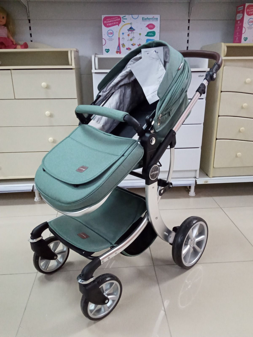 Детская коляска-трансформер 3 в 1 Luxmom 608 / изумрудный ткань