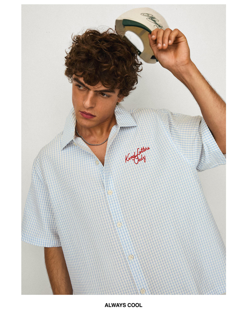 Мужская рубашка boxy fit с коротким рукавом и вышивкой, арт. 3108/557 - BERSHKA
