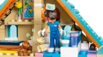 Конструктор LEGO Friends 42651 Ветеринарная клиника для лошадей и питомцев