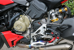 CNC Racing Регулируемый педальный узел Ducati Streetfighter V4 PE409