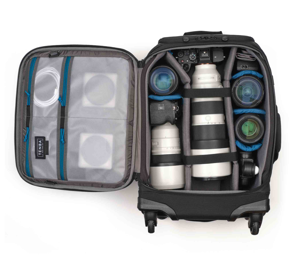 Чемодан-рюкзак на колесах Tenba Axis v2 28L Spinner Backpack Black