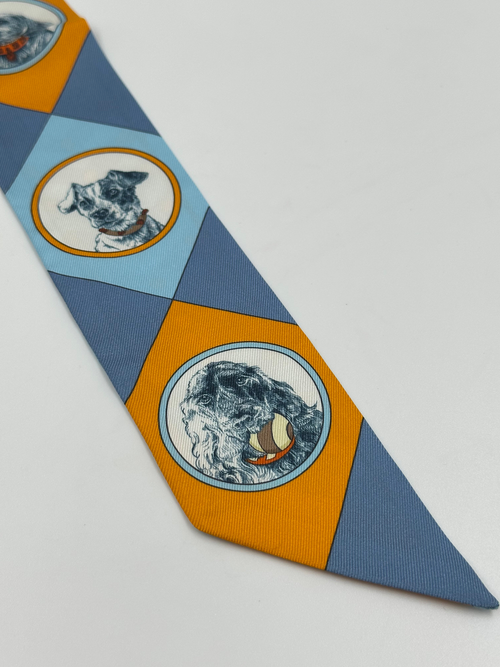 Шарф-твилли Hermes «Colliers et Chiens»