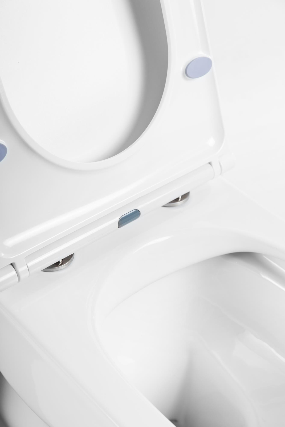 Унитаз безободковый подвесной BelBagno ONDA BB066CHR