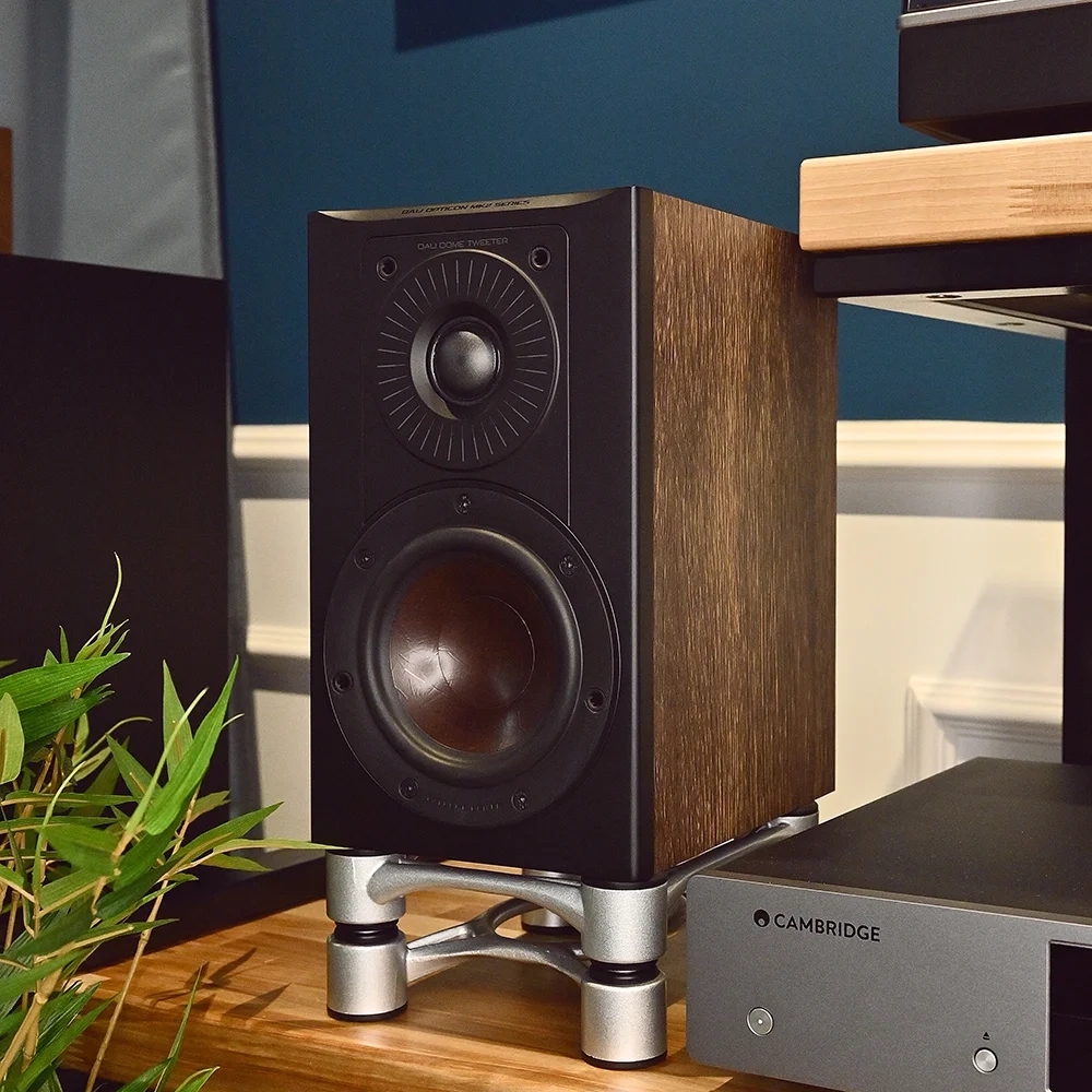 Dali Opticon 1 MK2 Tobacco Oak — полочная пассивная акустическая система (пара)