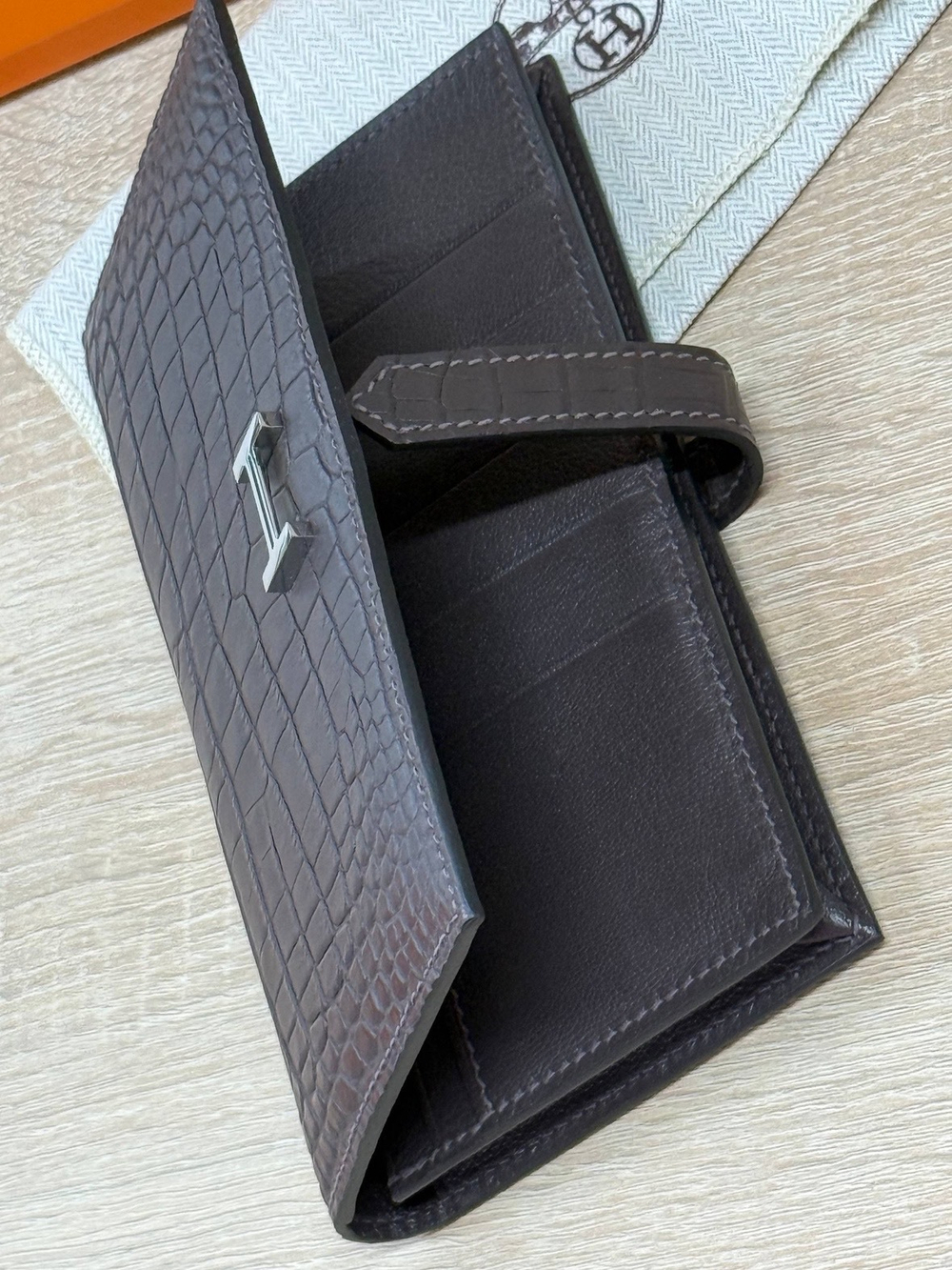 Портмоне Hermes из кожи крокодила