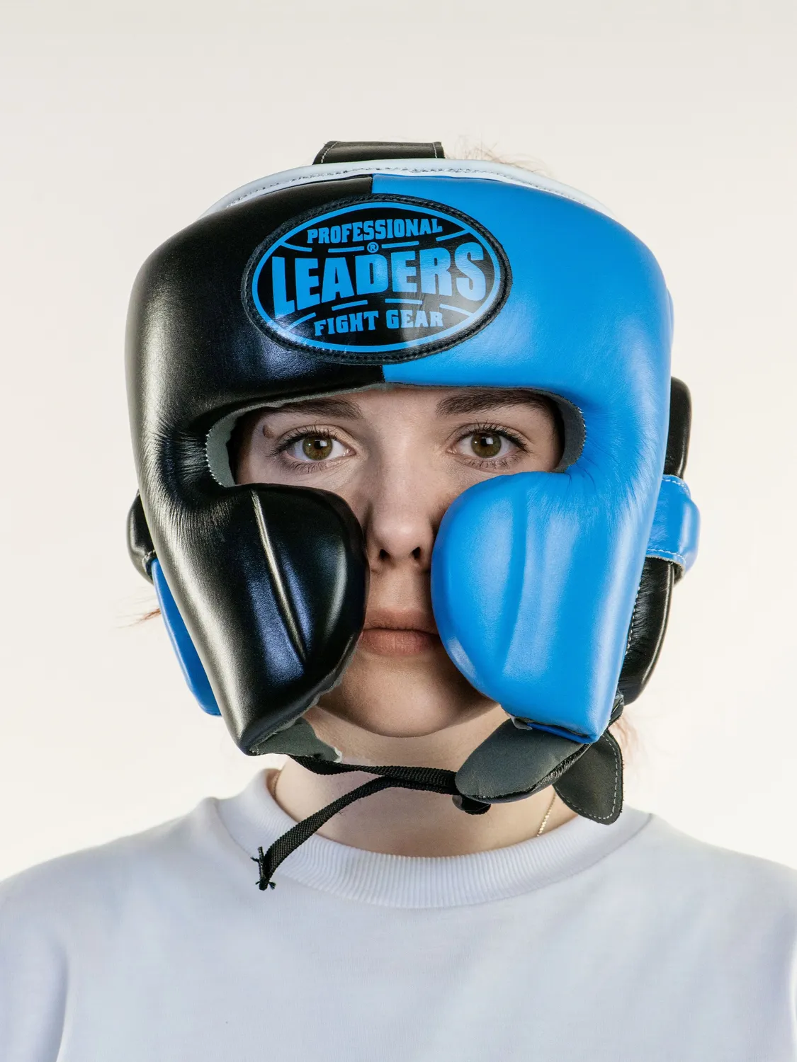 Шлем боксерский LEADERS LS MEX WAVE BK/LBL 1/2 ( кожа, черный/голубой)