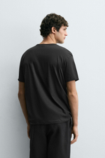 БАЗОВАЯ ФУТБОЛКА С НЕОБРАБОТАННЫМИ КРАЯМИ — ZARA