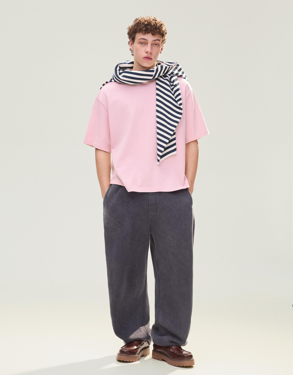 Мужская плотная футболка boxy fit - BERSHKA