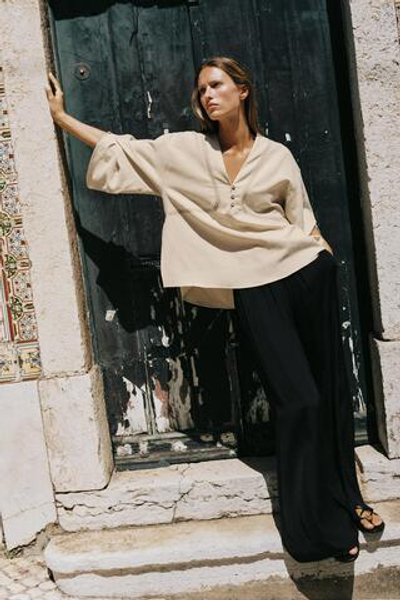 ЛЬНЯНАЯ РУБАШКА ОВЕРСАЙЗ С КОНТРАСТНОЙ ОТСТРОЧКОЙ — ZARA