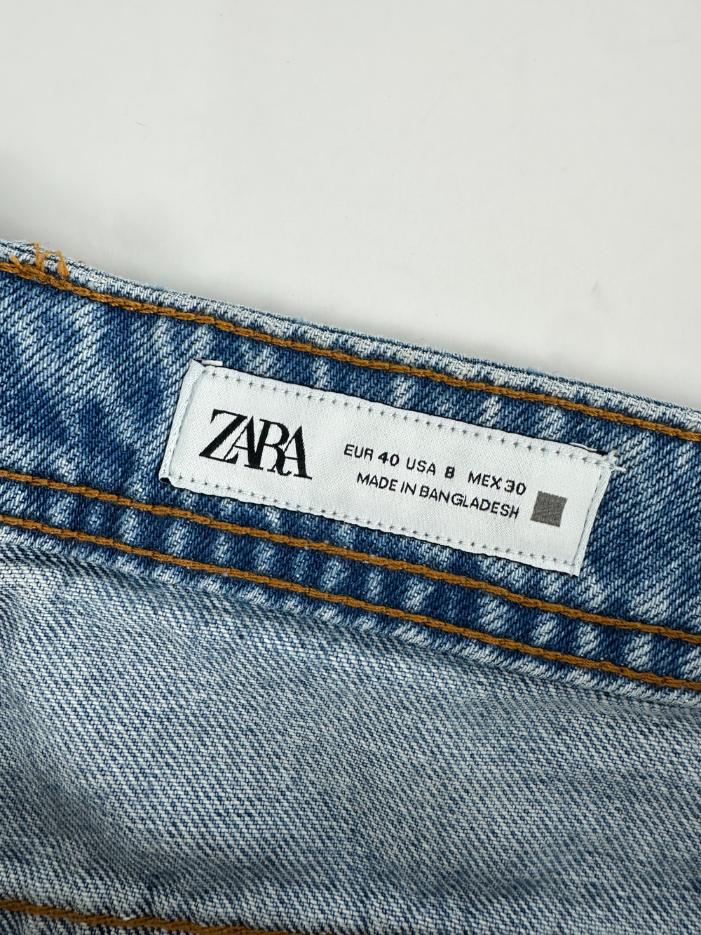 Джинсы Zara