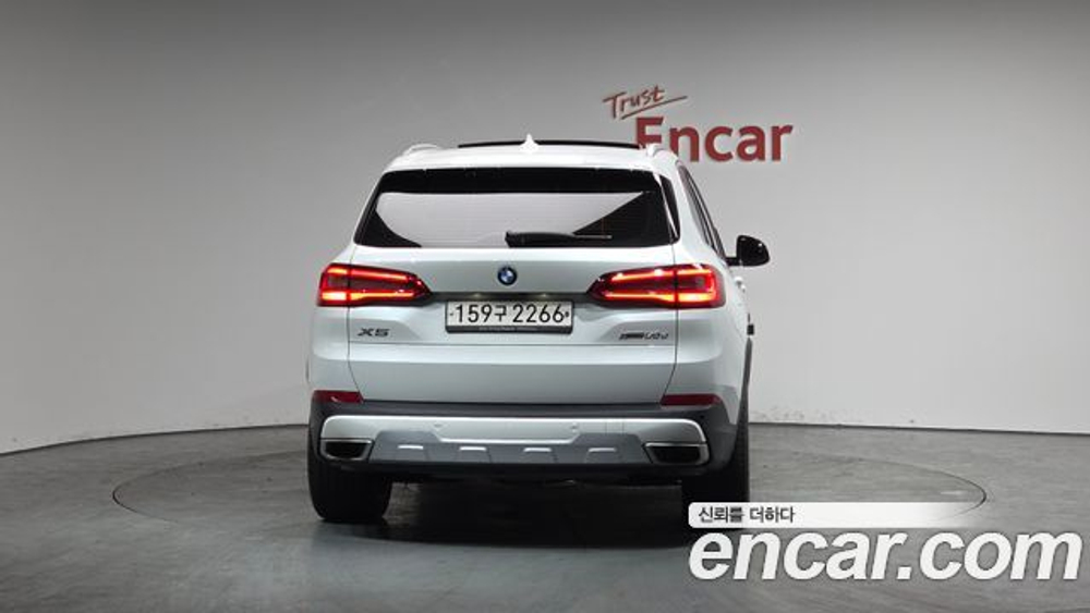 BMW X5 xDrive 30d xLine — 2019