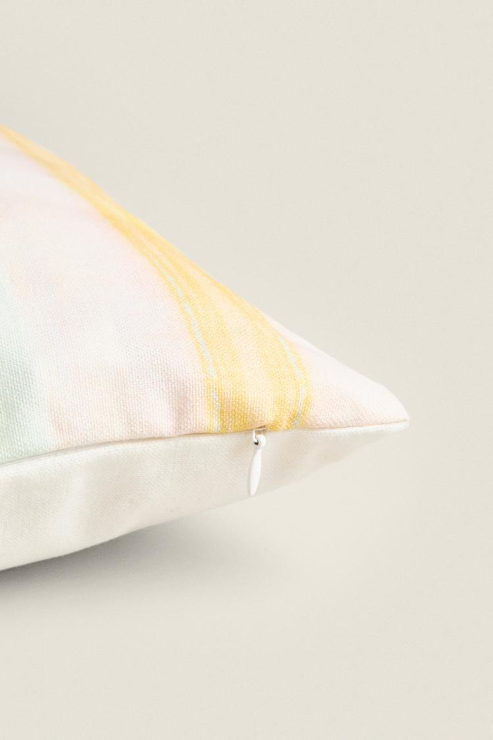 ZARA HOME ЧЕХОЛ ДЛЯ ДЕКОРАТИВНОЙ ПОДУШКИ С ПРИНТОМ ТАЙ ДАЙ, ГОЛУБОЙ