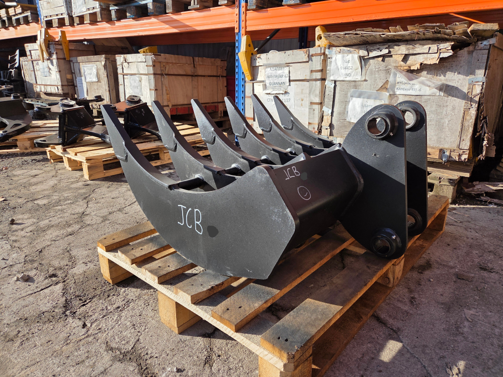 Корчеватель (грабли) JCB3CX